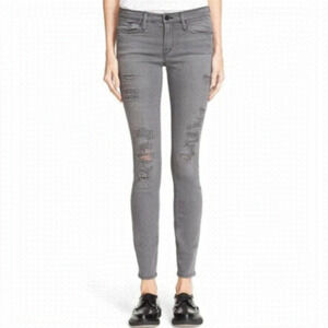 𝅺FRAME Denim Le Skinny de Jeanne Grey Shred